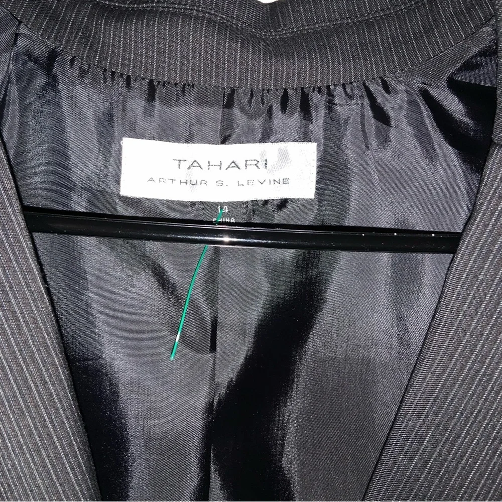 TAHARI BLAZER SIZE 14 women’s black - Picture 4 of 5